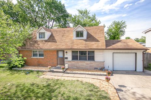 6913 Olympic Dr, Bridgeview, IL 60455 photo 1