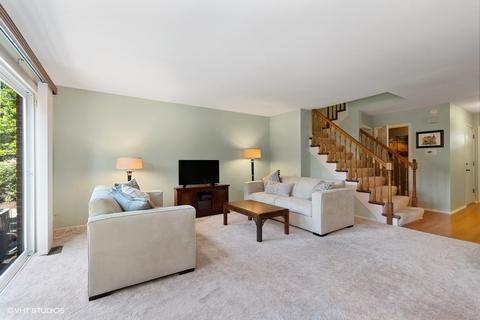 1722 Warwick Ct, Wheaton, IL 60189 photo 7