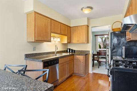 1722 Warwick Ct, Wheaton, IL 60189 photo 5