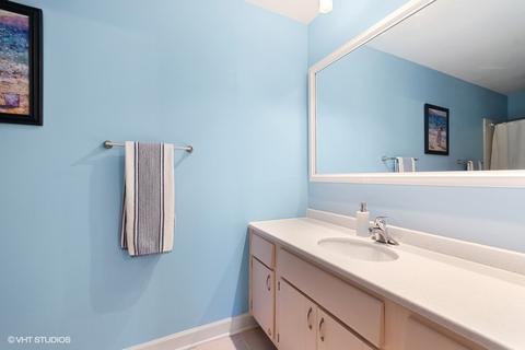 1722 Warwick Ct, Wheaton, IL 60189 photo 13