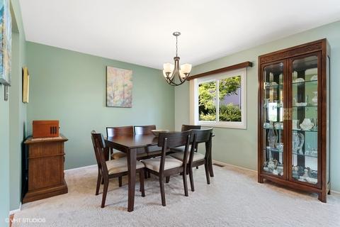 1722 Warwick Ct, Wheaton, IL 60189 photo 8