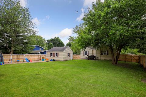 502 E Main St, Tolono, IL 61880 photo 6