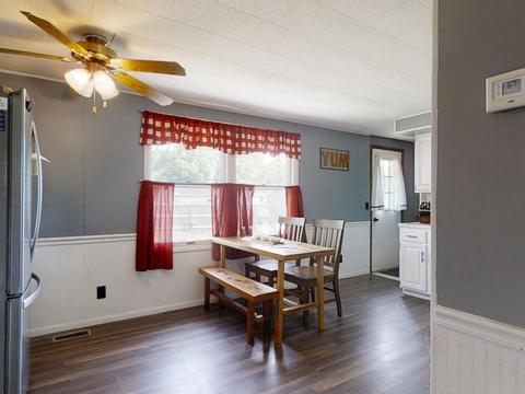 508 W Frederick St, Thomasboro, IL 61878 photo 17