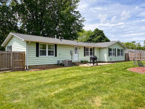 508 W Frederick St, Thomasboro, IL 61878 photo 7