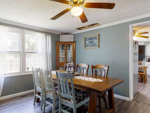 508 W Frederick St, Thomasboro, IL 61878 photo 21