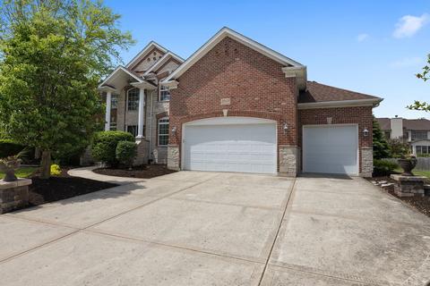 26416 Silverleaf Dr, Plainfield, IL 60585 photo 2