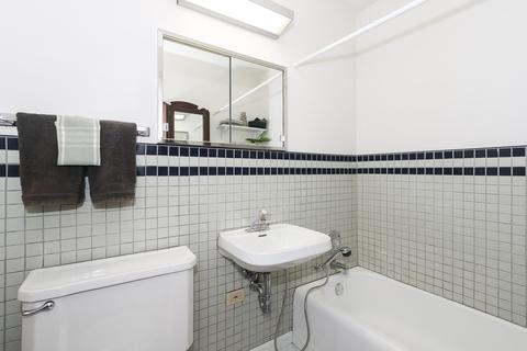 110 Forest Park Ln, Hoffman Estates, IL 60169 photo 19
