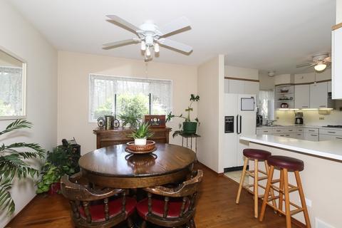 110 Forest Park Ln, Hoffman Estates, IL 60169 photo 7