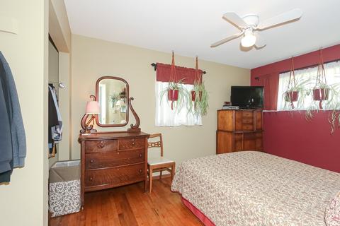 110 Forest Park Ln, Hoffman Estates, IL 60169 photo 13