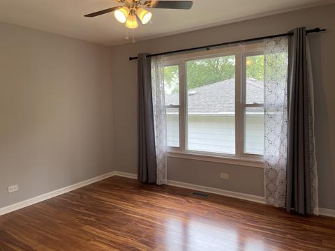1089 Hunter Dr, Elgin, IL 60120 photo 9