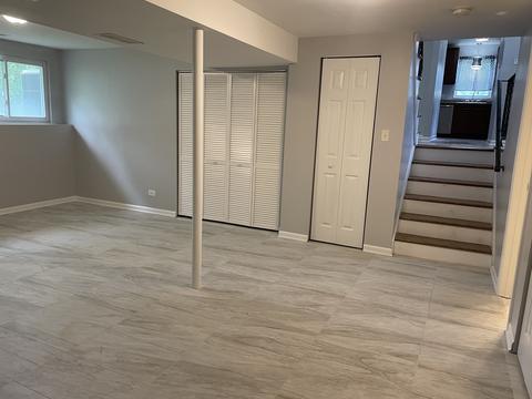 1089 Hunter Dr, Elgin, IL 60120 photo 15