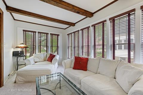 814 N Main St, Wheaton, IL 60187 photo 10