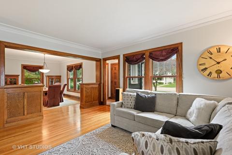 814 N Main St, Wheaton, IL 60187 photo 11