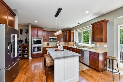 2000 Windham Cir, Wheaton, IL 60187 photo 18