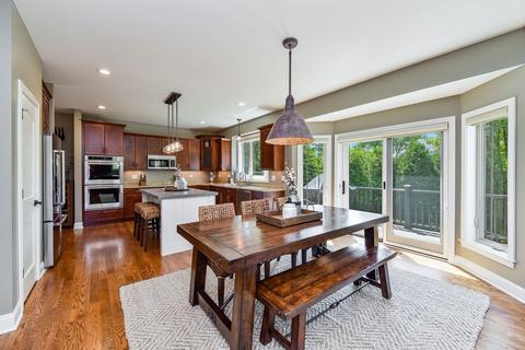 2000 Windham Cir, Wheaton, IL 60187 photo 17