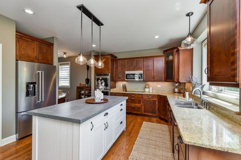 2000 Windham Cir, Wheaton, IL 60187 photo 19
