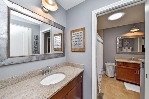 2000 Windham Cir, Wheaton, IL 60187 photo 39