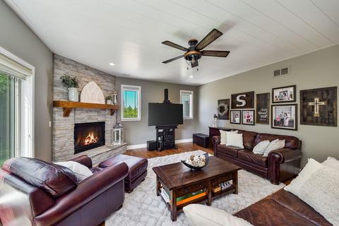 2000 Windham Cir, Wheaton, IL 60187 photo 23
