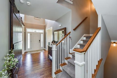 2000 Windham Cir, Wheaton, IL 60187 photo 8