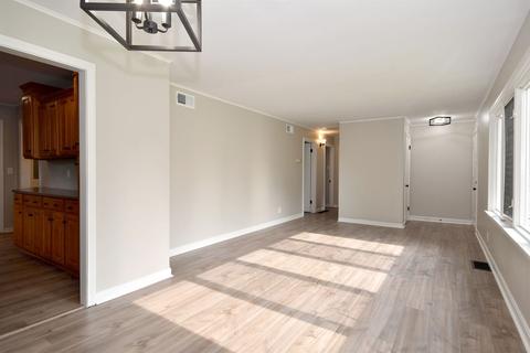 111 S Morgan Ave, Wheaton, IL 60187 photo 4