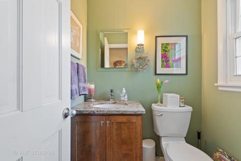 217 E 14th Ave, Naperville, IL 60563 photo 18