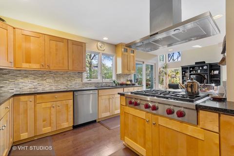 217 E 14th Ave, Naperville, IL 60563 photo 8