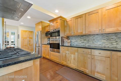 217 E 14th Ave, Naperville, IL 60563 photo 9