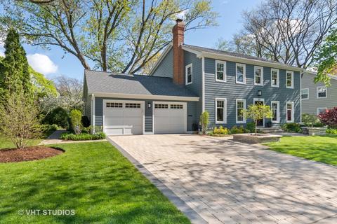 217 E 14th Ave, Naperville, IL 60563 photo 2