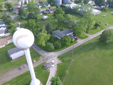 207 E School St, Ellsworth, IL 61737 photo 14