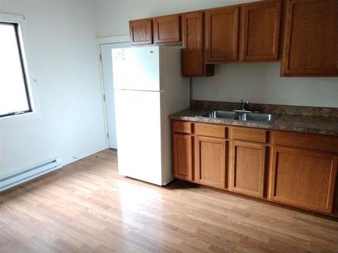 109 E Main St, Mount Morris, IL 61054 photo 3