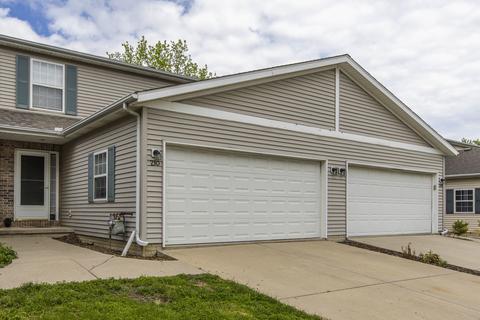 210 Parktrail Rd, Normal, IL 61761 photo 1