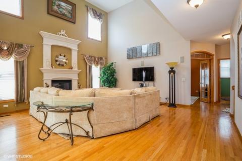 427 E Comstock Ave, Addison, IL 60101 photo 10