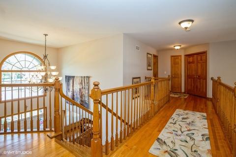 427 E Comstock Ave, Addison, IL 60101 photo 15
