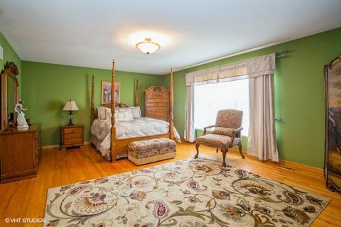 427 E Comstock Ave, Addison, IL 60101 photo 17
