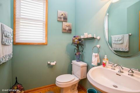 427 E Comstock Ave, Addison, IL 60101 photo 26