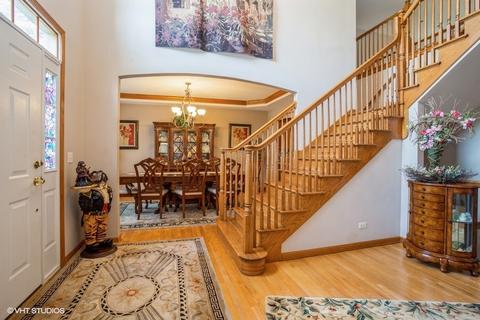 427 E Comstock Ave, Addison, IL 60101 photo 4