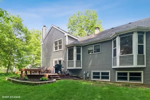 650 Hazel Nut Ct, Bartlett, IL 60103 photo 15