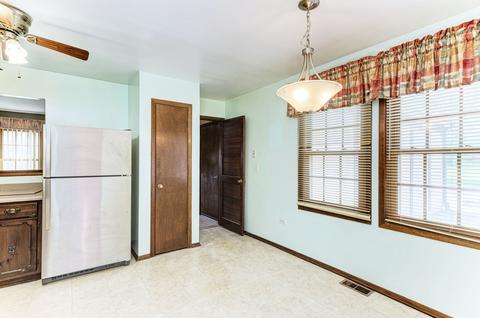 1401 E Hull Dr, Wheaton, IL 60189 photo 13