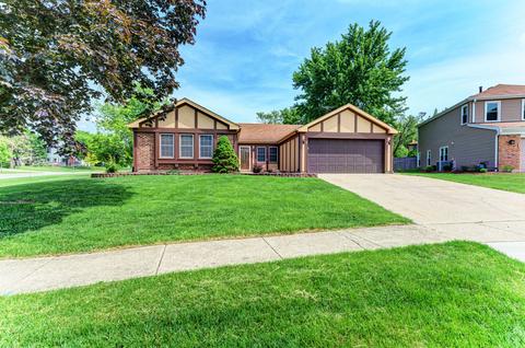 1401 E Hull Dr, Wheaton, IL 60189 photo 1