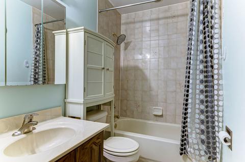 1401 E Hull Dr, Wheaton, IL 60189 photo 22