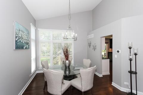 976 Tallgrass Dr, Bartlett, IL 60103 photo 4