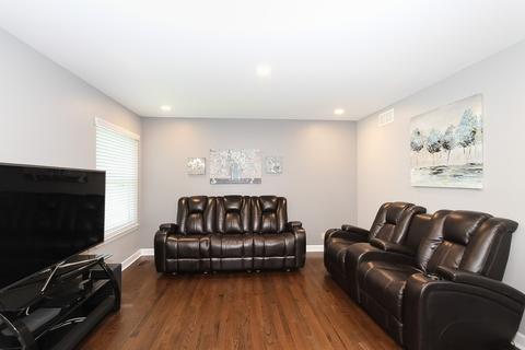 976 Tallgrass Dr, Bartlett, IL 60103 photo 10