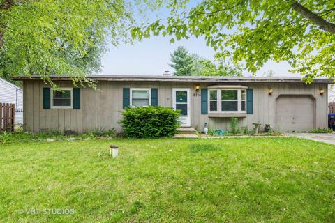 2716 Old Oak Dr, Mchenry, IL 60050 photo 2