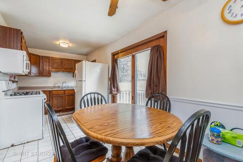 2716 Old Oak Dr, Mchenry, IL 60050 photo 7