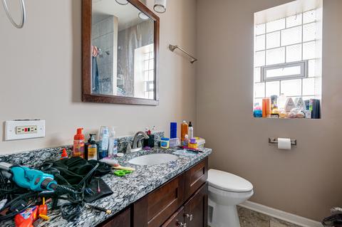 7915 S Champlain Ave, Chicago, IL 60619 photo 19