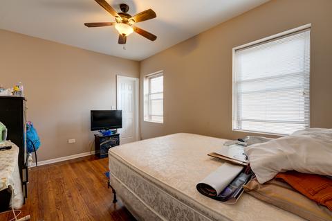 7915 S Champlain Ave, Chicago, IL 60619 photo 17