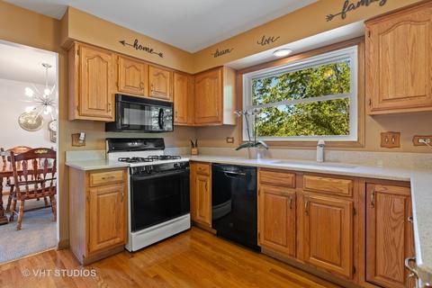 4 Rodeo Cir, Cary, IL 60013 photo 6