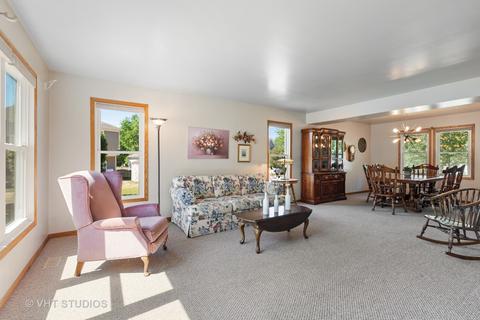 4 Rodeo Cir, Cary, IL 60013 photo 3