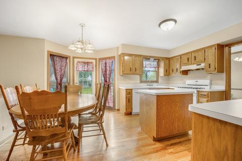 772 Dunmore Ln, Bartlett, IL 60103 photo 5
