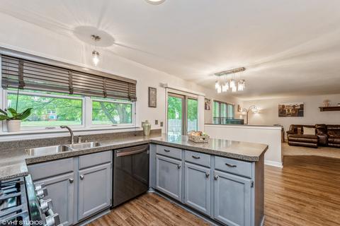 611 Lilac Dr, Algonquin, IL 60102 photo 7
